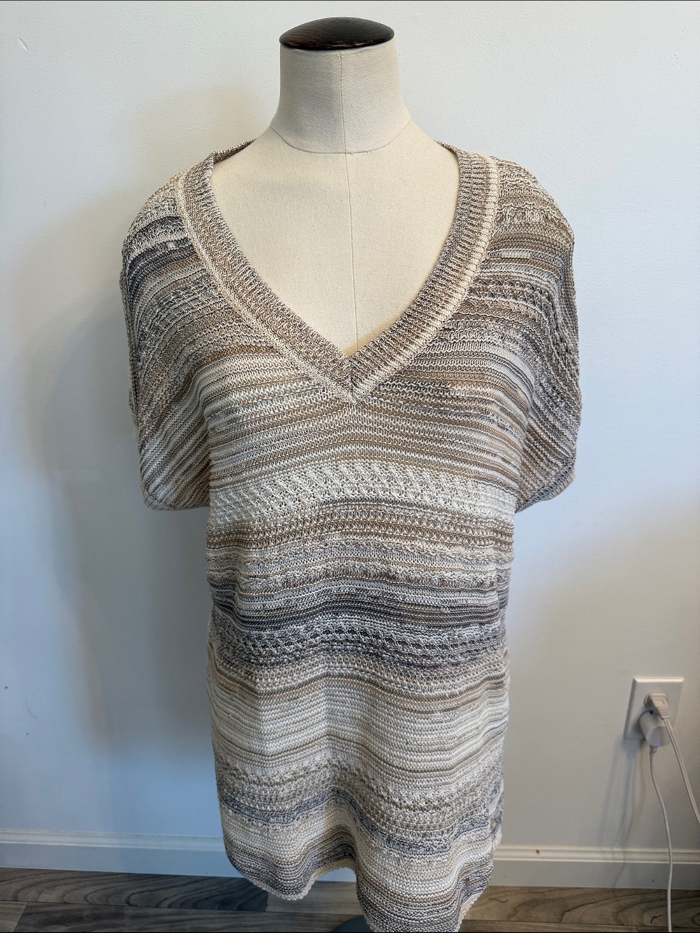 J. Jill Neutral Striped V-Neck Short Sleeve Sweater